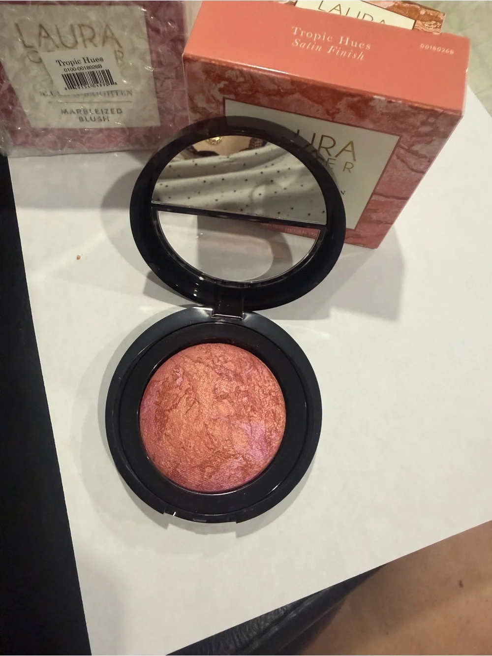 Laura Geller Marbleized Baked Blush 0.16oz tropic hues color/brand new